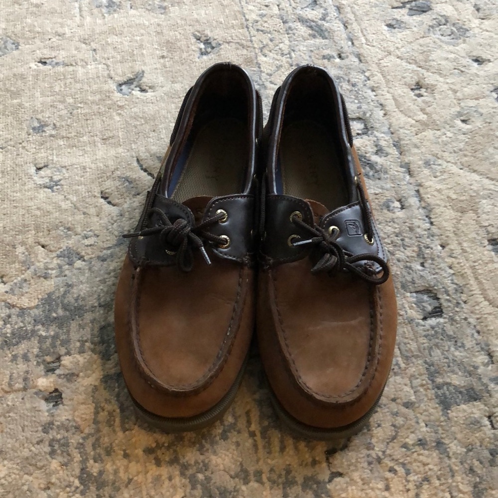 Sperry topsider boat shoes